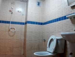 Let it Bee Econo Hostel Let it Bee Econo Hostel