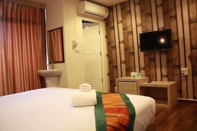 Superior Room, 1 King Bed
