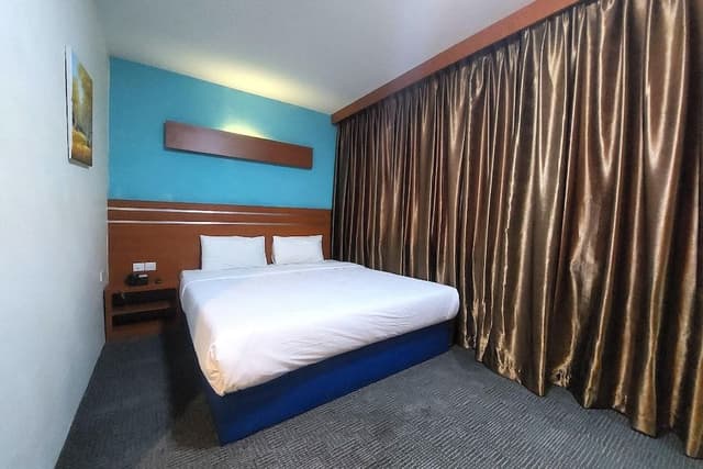 Deluxe Room, 1 King Bed