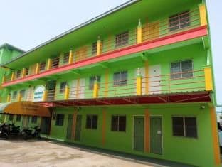 Punyawat Court Apartments Punyawat Court Apartments