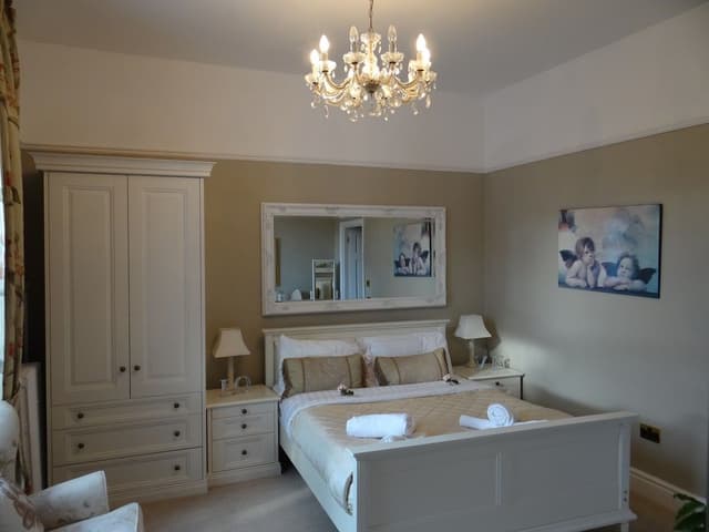 Conwy Suite - Mountain View