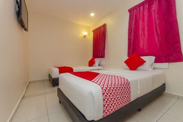 Standard Twin Room