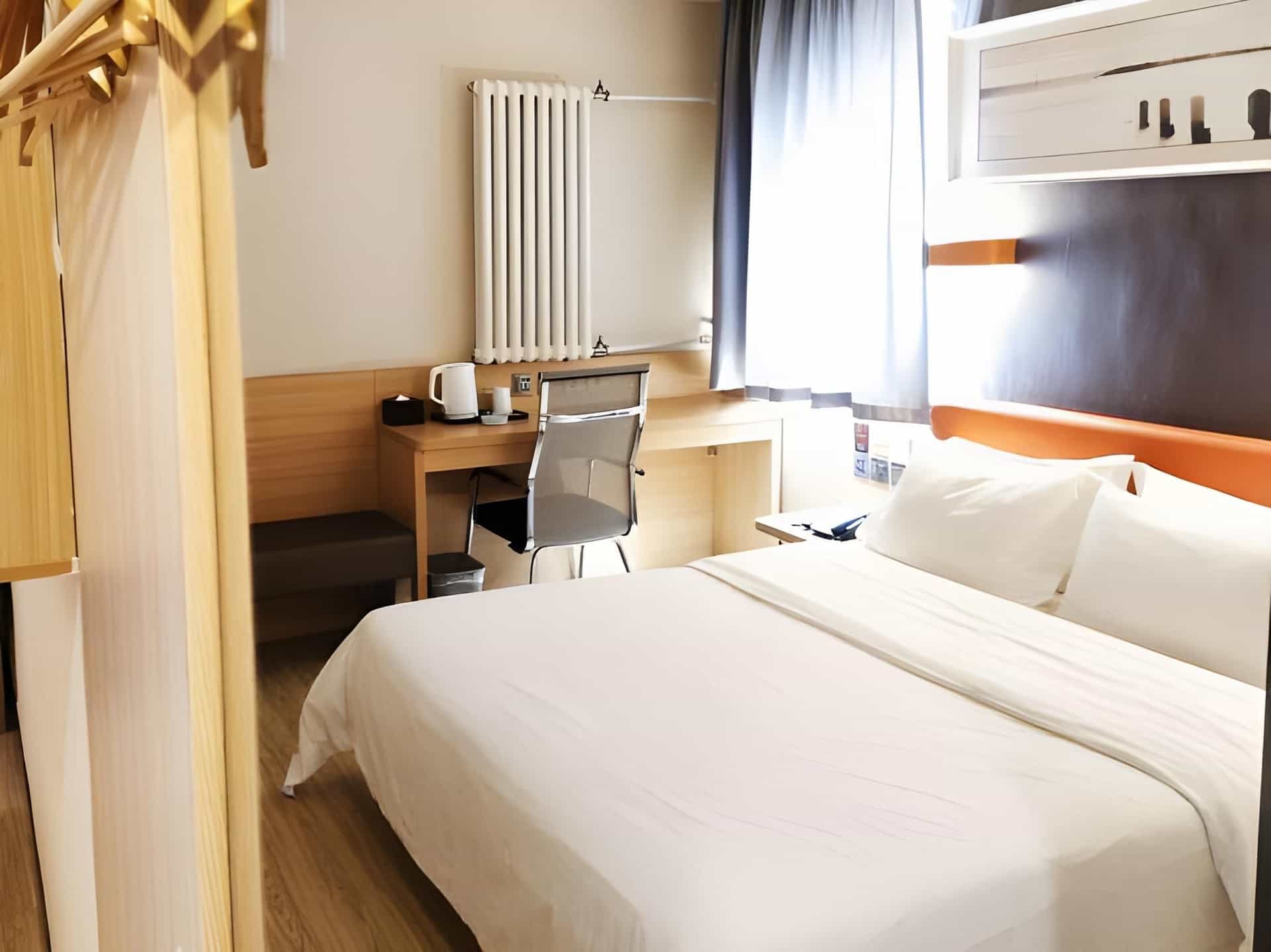 7 Days Premium Qingdao Wusi Square Quanzhi Road Metro Station 7 Days Premium Qingdao Wusi Square Quanzhi Road Metro Station
