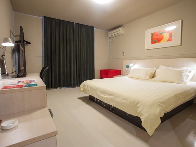 Business Twin Room (A)