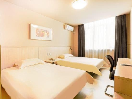 Business Standard Room A