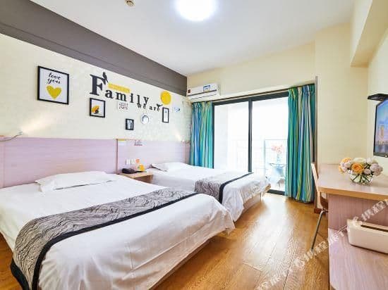 Premier Boutique Room (2 beds)