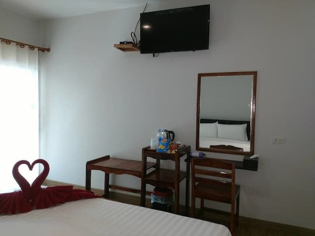 Deluxe Double Room, 1 Double Bed, Garden View, Ground Floor