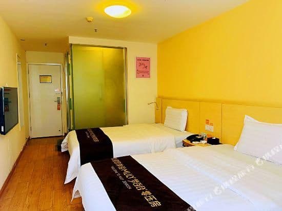 Zero Pressure Twin Room