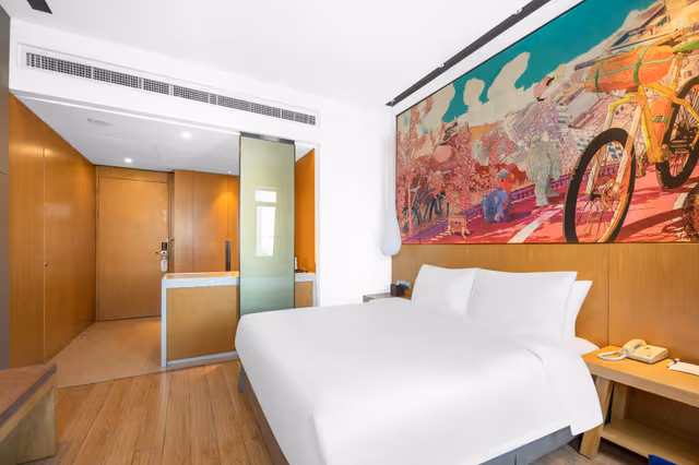 Deluxe King Room