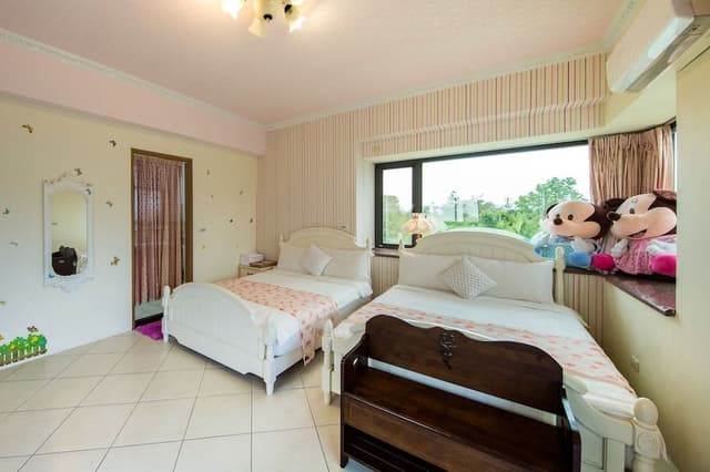 Deluxe Quadruple Room, 2 Double Beds, Non Smoking, Courtyard View