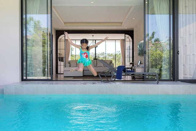2 Bedrooms Pool Villa Temperature-Controlled Pool