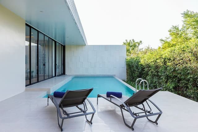 2 Bedrooms Pool Villa Temperature-Controlled Pool