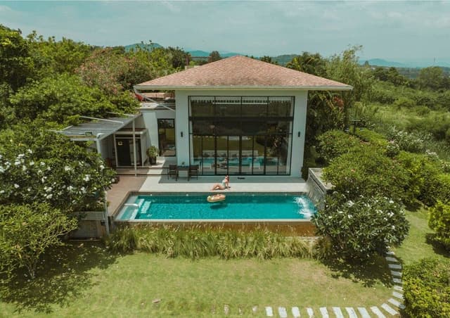 Panoramic Pool Villa