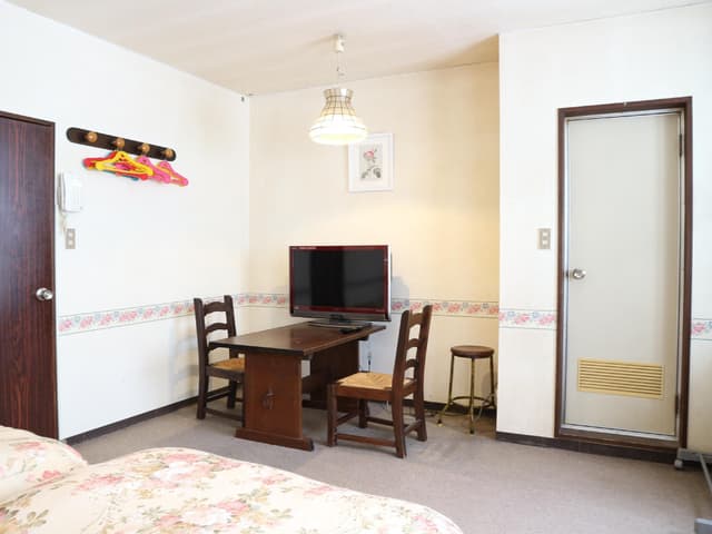 Twin Room with Private Bathroom