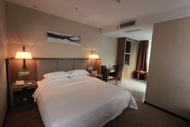 Deluxe Single Room