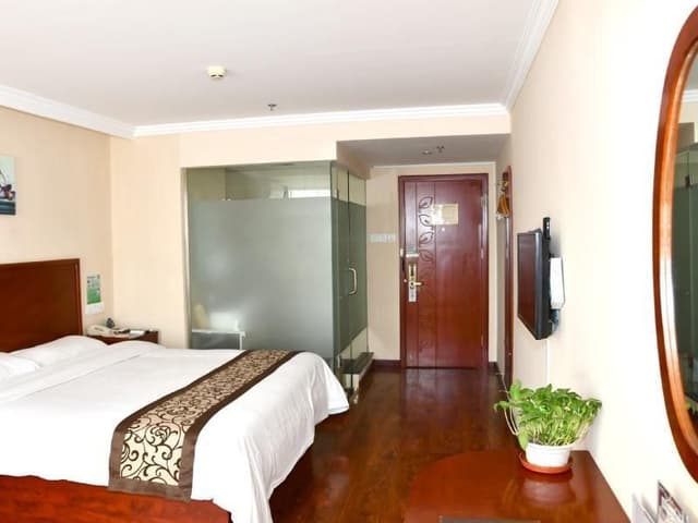 GTI - Business 1 Bed Room, Partial Room No Window