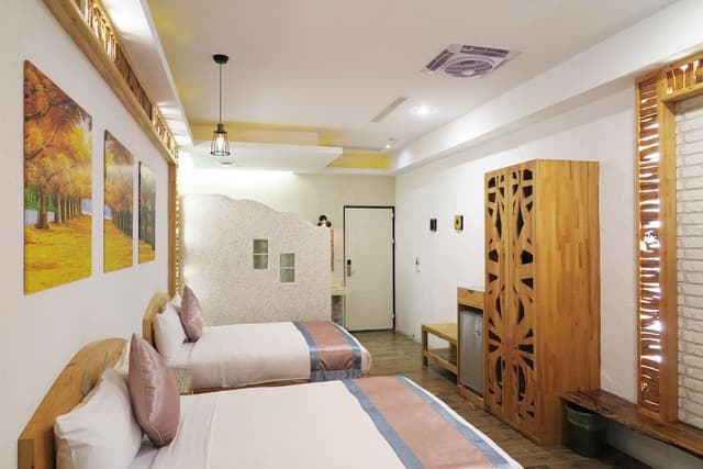 Club Quadruple Room