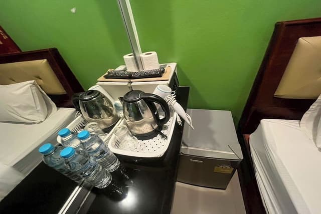 Double Room, No Windows