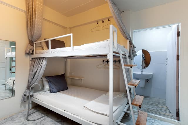 Dormitory Non-Smoking