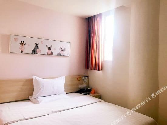 WH - Traditional Bed Room