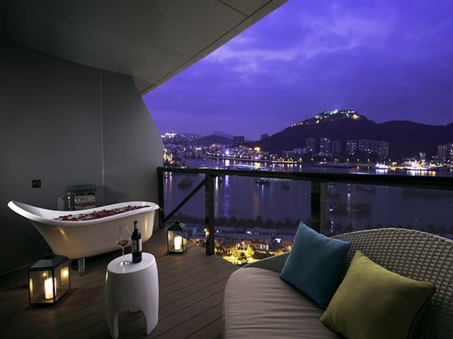 Deluxe Sea View