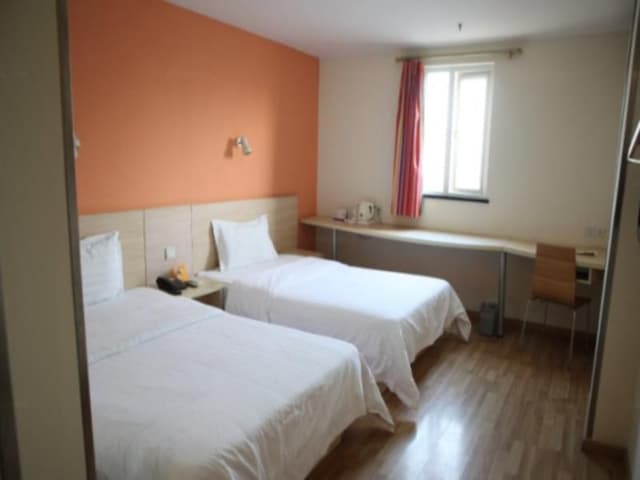 7 Days - Zizhu Twin Room