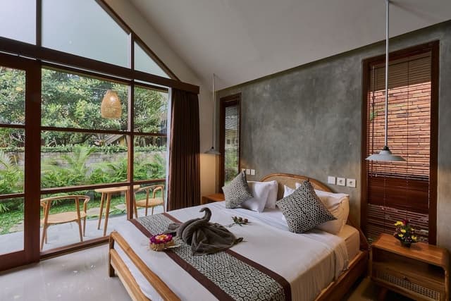 Executive Studio Suite