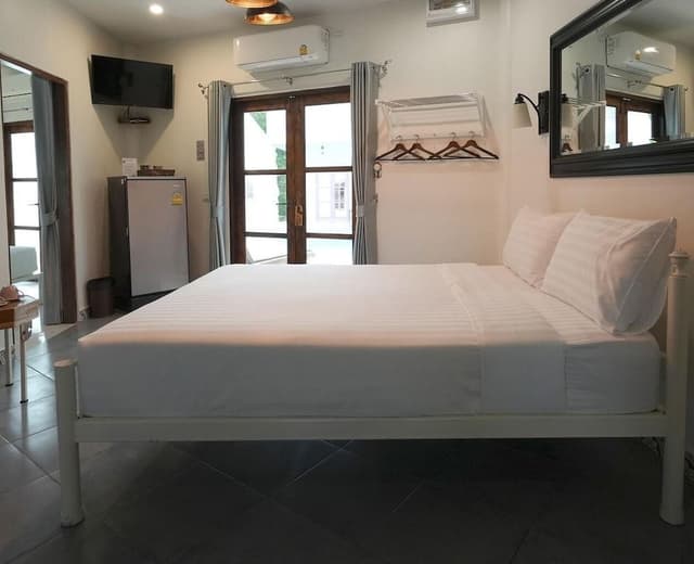 Interconnecting Pool View Room
