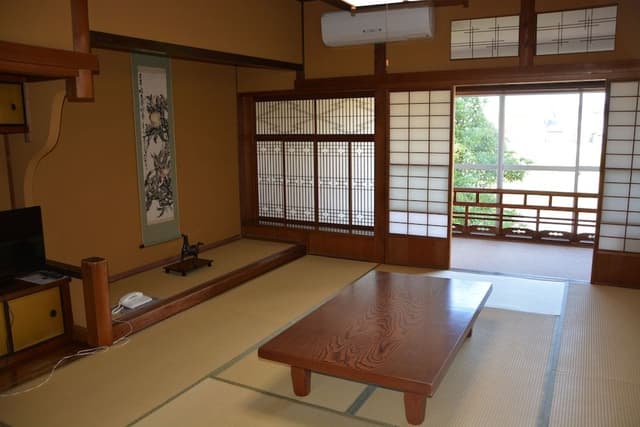Japanese Style (15 Tatami Mat) Shared Bath