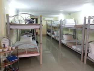 Paradise Dorm Room Paradise Dorm Room