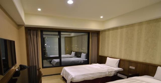 Standard Twin Room
