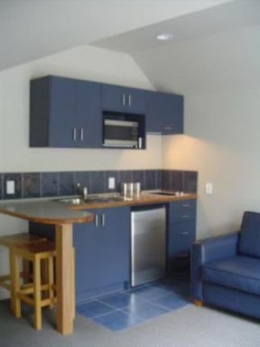 One Bedroom Apartment