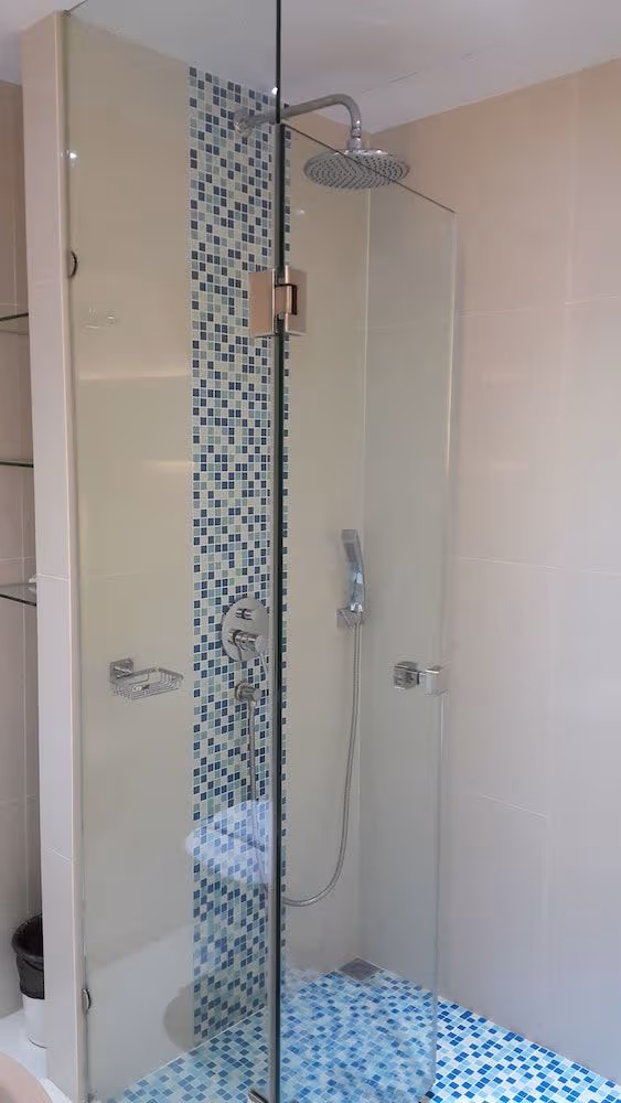 Deluxe Side Sea View