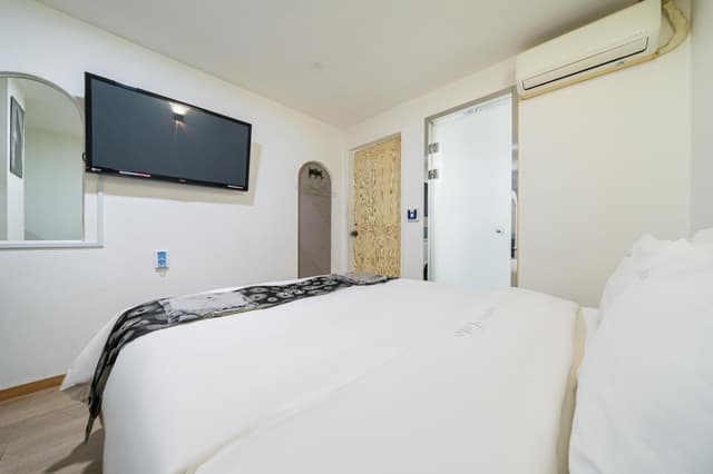 2PC - Free Time Package Consecutive nights available (Random room for couples or more PCs, 2 gaming