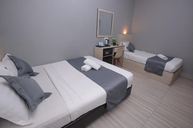 Deluxe Triple Room