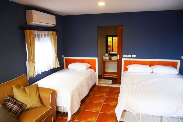 Triple Room