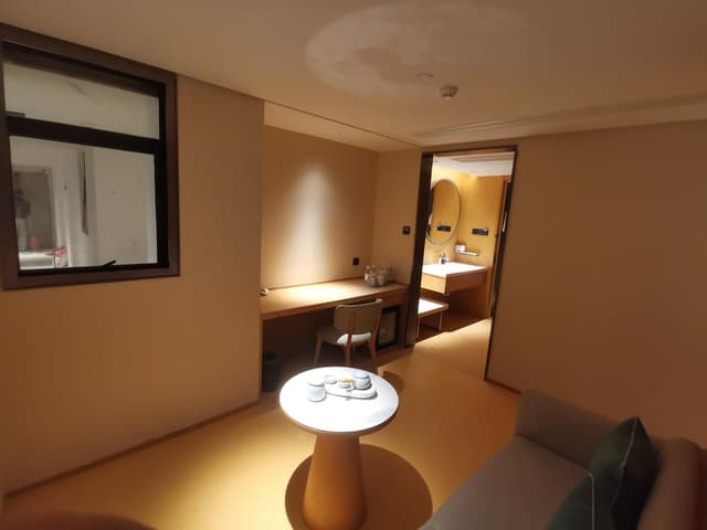 Huazhu - Suite