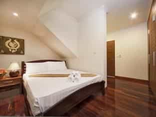 Karon Hill Villa 21 Karon Hill Villa 21