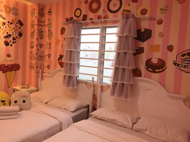 Quad Deluxe - 2 Queen Beds