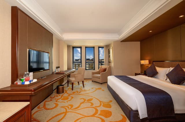 Executive Queen Room