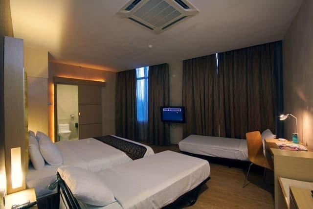 Deluxe Triple Room