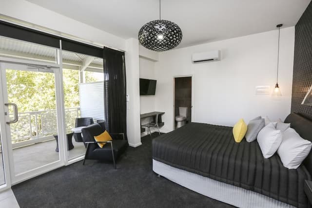 Balcony Studio Suite