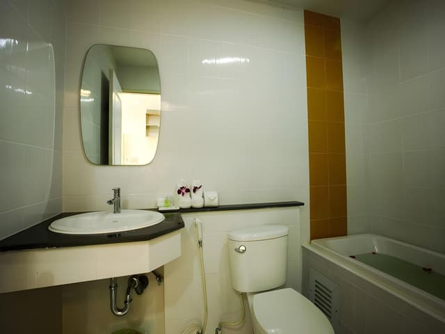 Family Suite with Bathtub