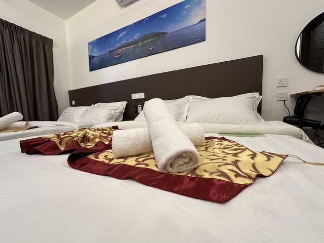 Deluxe Family Room