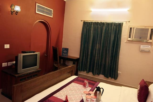 Standard Double or Twin Room, 1 Double Bed, Private Bathroom