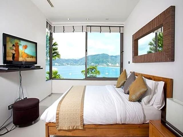 3-Bedroom Family Villa with Pool
