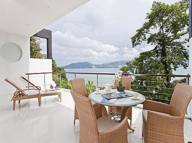3-Bedroom Deluxe Villa