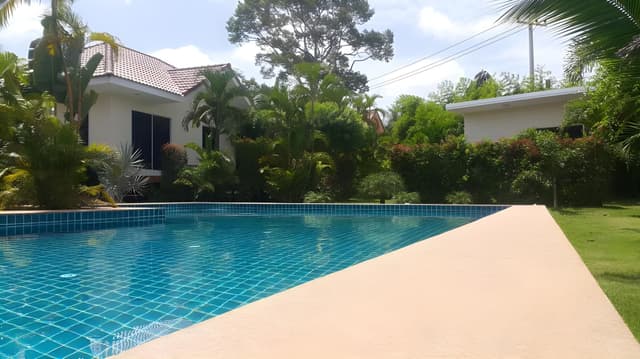 Garden Pool Villa
