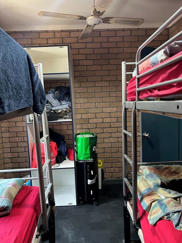 Shared Dormitory, Mixed Dorm (4 Share)
