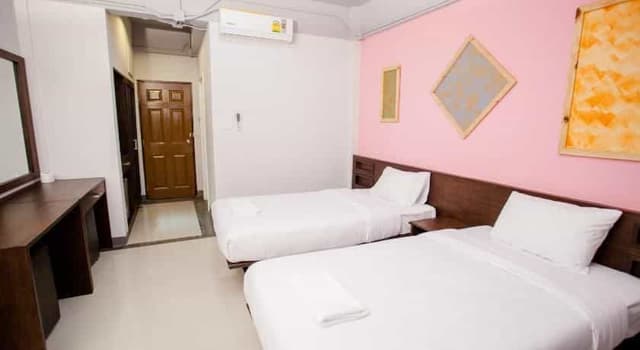 Standard Twin Room
